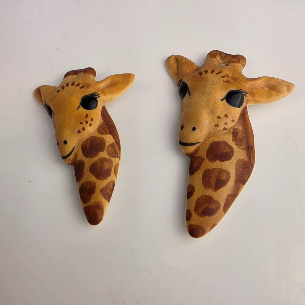 Vintage Carol Halmy Handmade Porcelain Giraffe Brooch‎ Pin Pair Signed 1980s